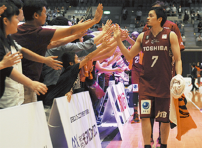 ホーム４連勝で弾み