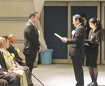 3団体13人 表彰