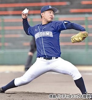 伊藤克投手／178cm／93kg／相模原市中央区田名出身中学では「相模原リトルシニア」で活躍し、強豪校から声がかかるも家庭の事情で進学を断念。中学卒業後は働きながらクラブチームでプレーし、トライアウトを経て今年から野球の独立リーグ・四国アイランドリーグPlusの徳島インディゴソックスに加入した