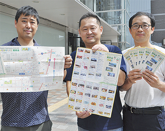 森山さん（右）をはじめ、マップを作成した同会の会員