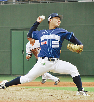 伊藤克投手／178cm／93kg／相模原市中央区田名出身中学では「相模原リトルシニア」で活躍し、強豪校から声がかかるも家庭の事情で進学を断念。中学卒業後は働きながらクラブチームでプレーし、トライアウトを経て今年から野球の独立リーグ・四国アイランドリーグPlusの徳島インディゴソックスに加入した