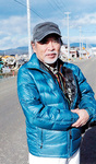江成 常夫さん1936年生まれ、写真家。田名在住。毎日新聞社で12年報道カメラマンとして勤めたのちに独立。「昭和」と「戦争」をテーマに表現活動を続ける。