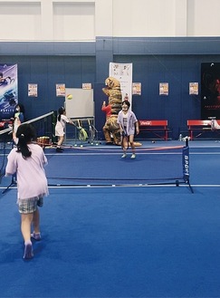 31日に開催の親子テニスレッスン。テニスの楽しさを体験できる