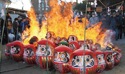 迫力あるお炊き上げ