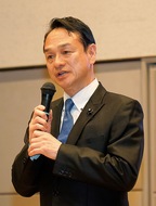 県の課題・取組を報告