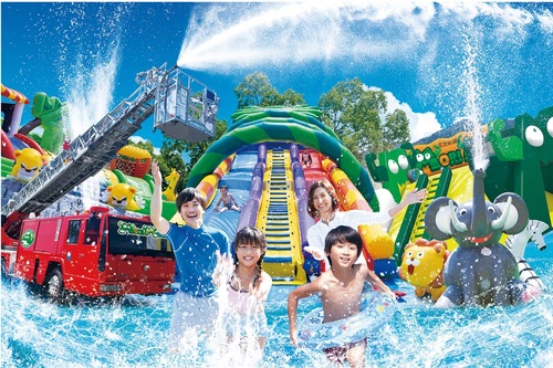 多様な水遊びが楽しめる