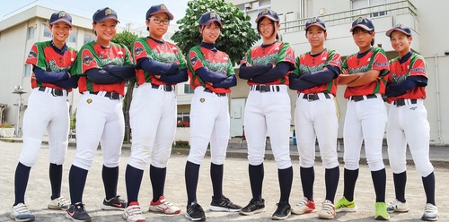 （左から）樹山優葉さん、坂井友奏さん、行田佐和子さん、平本心愛さん、佐藤栞さん、三浦莉菜さん、中濱歩未さん、樹山優莉さん