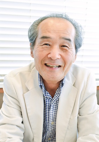 作品について語る李代表