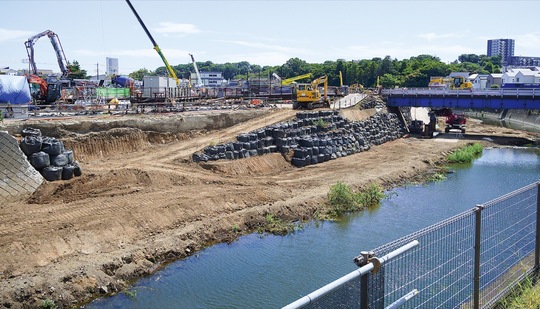 建設が進められている金森調節池