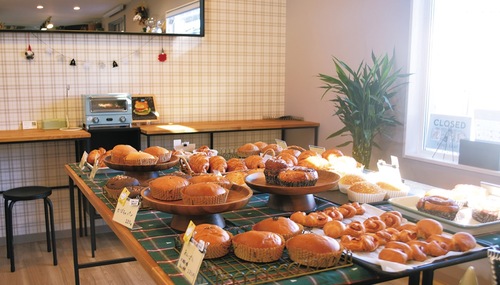 光のあふれる店内