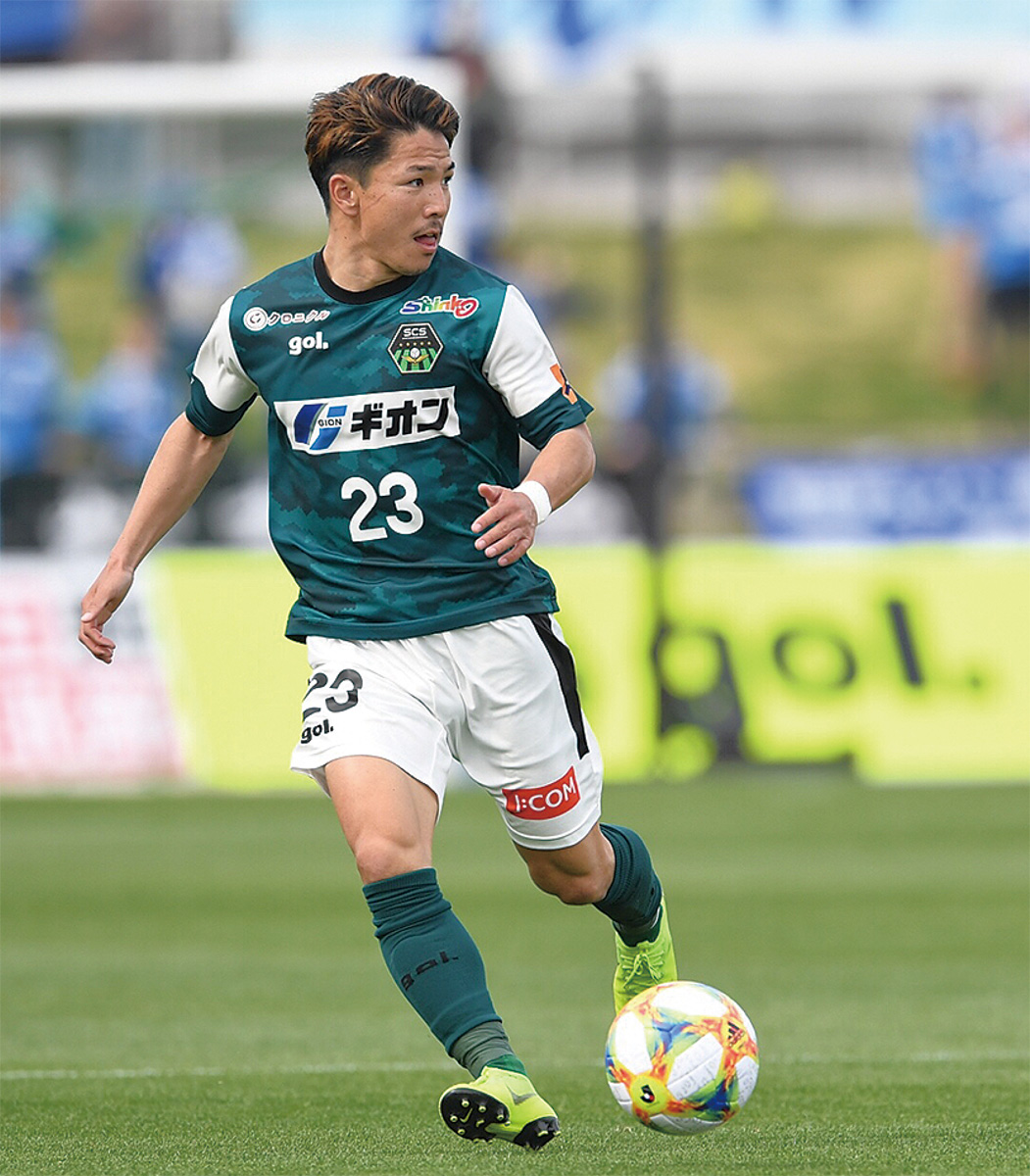 初得点を挙げた新加入のＭＦ川上盛司