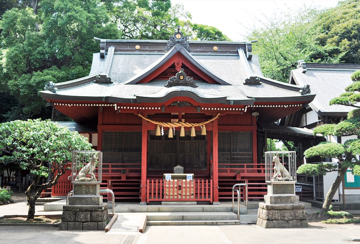 地域の鎮守 村富神社