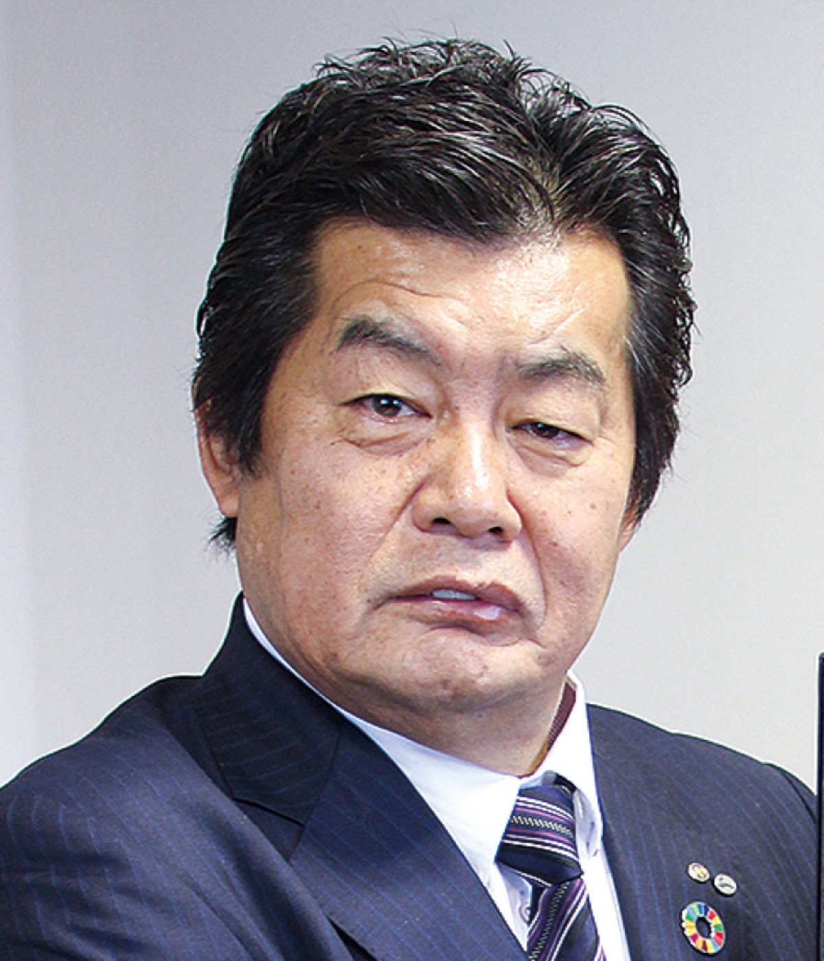 久野新一氏