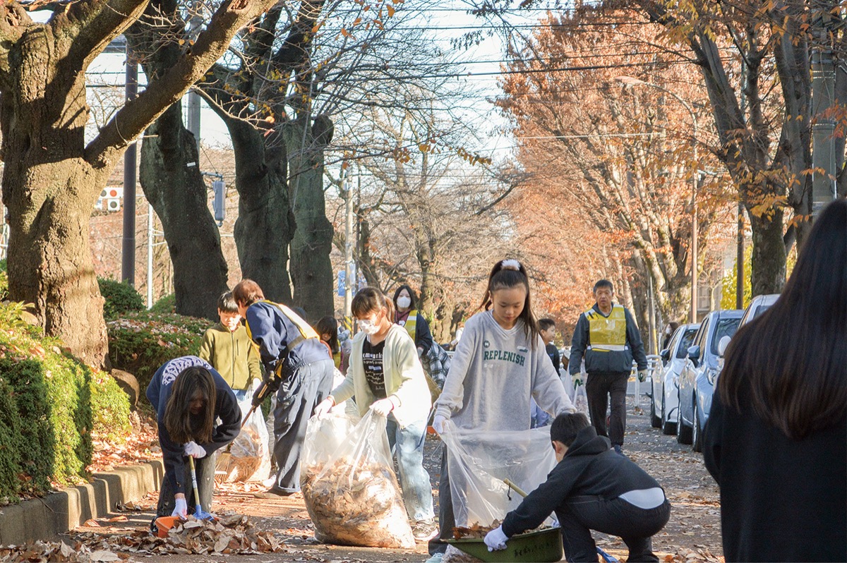 秋を集めて堆肥へ循環