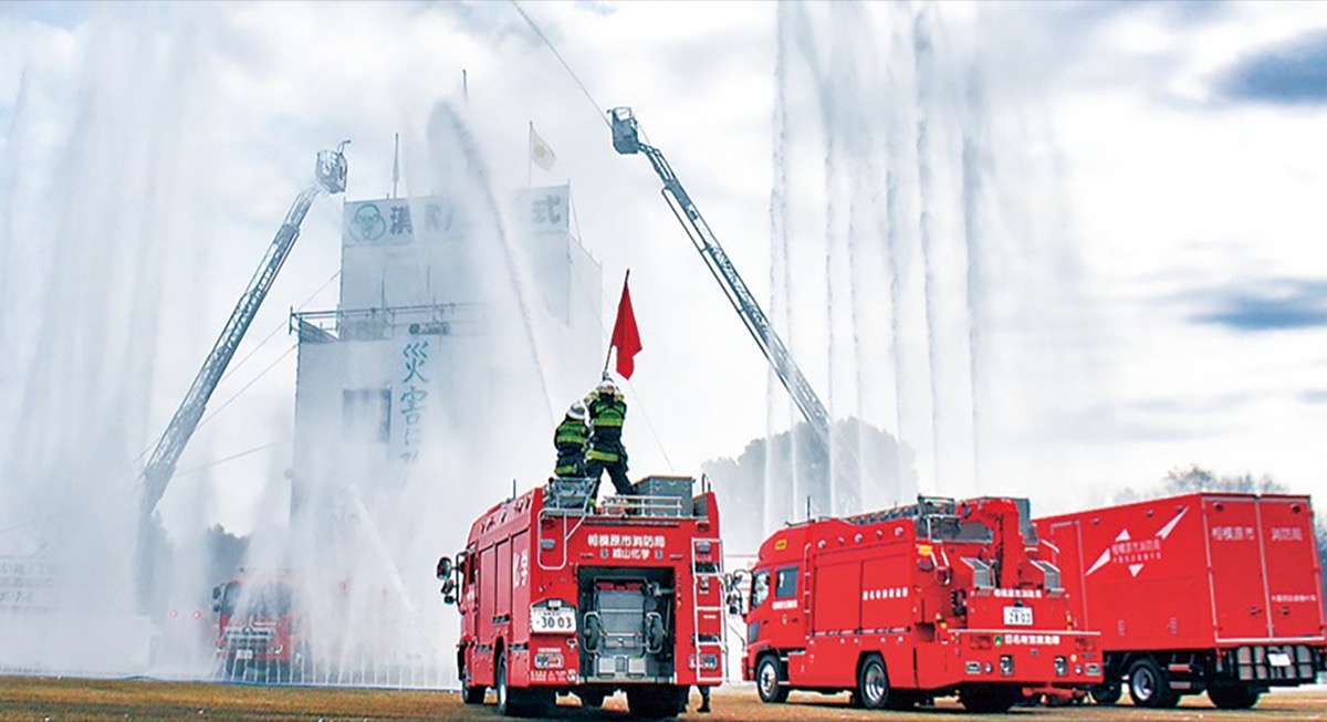 ラッパ隊 響かせる安全の誓い