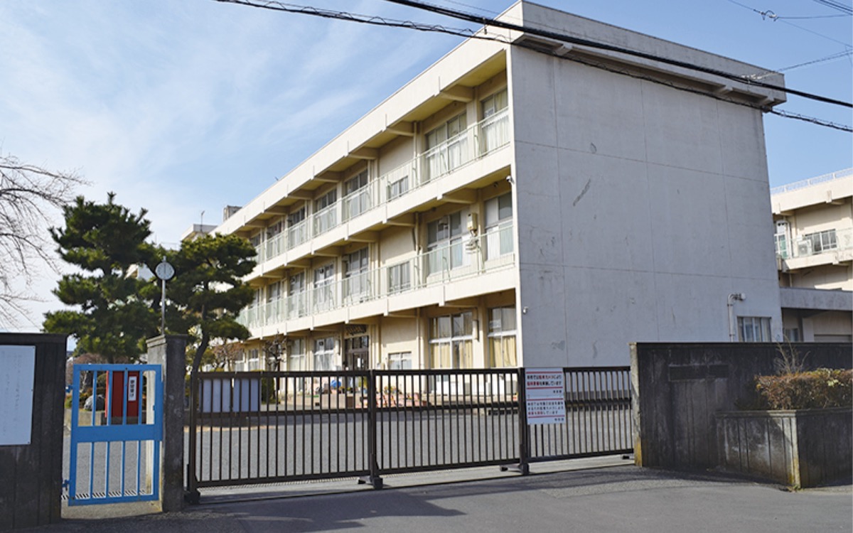 不登校増に応じ新設校