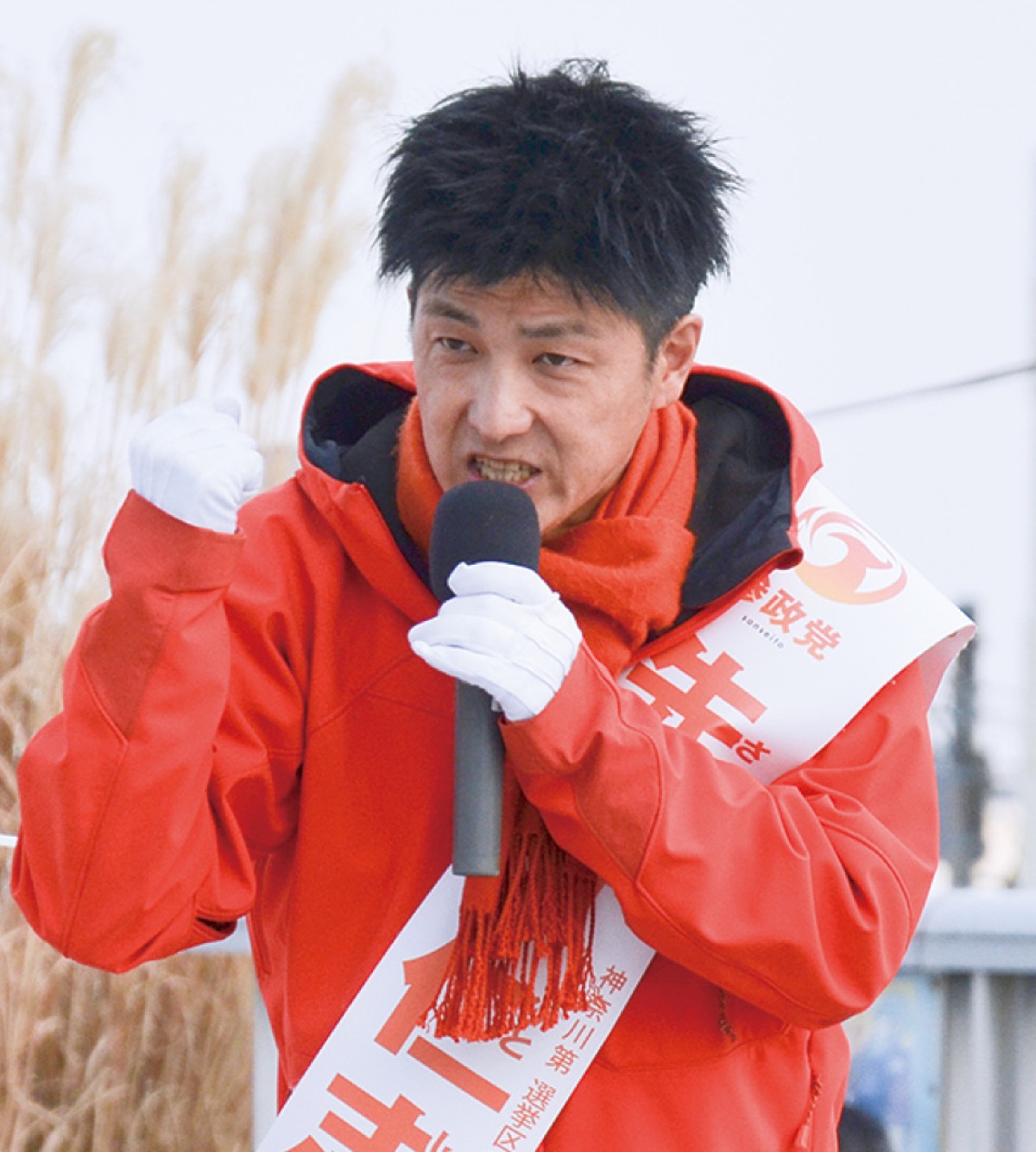 力強く演説する先沖氏