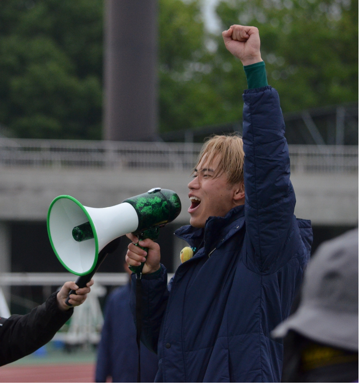 サガミスタに挨拶する川畑選手
