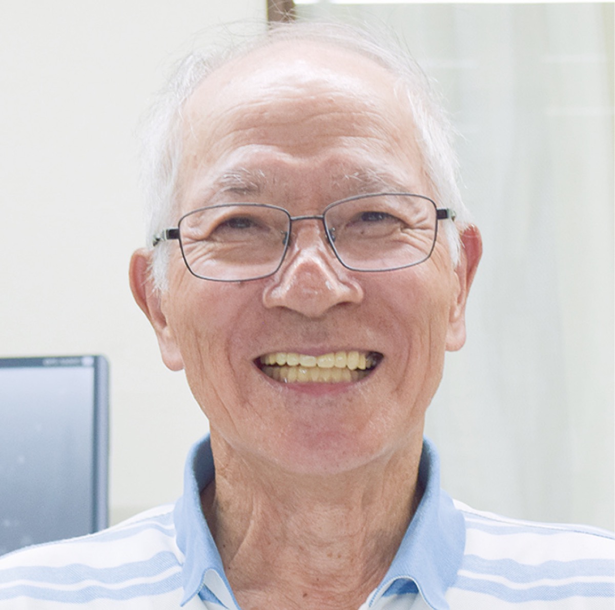 取材に応じる杉山さん