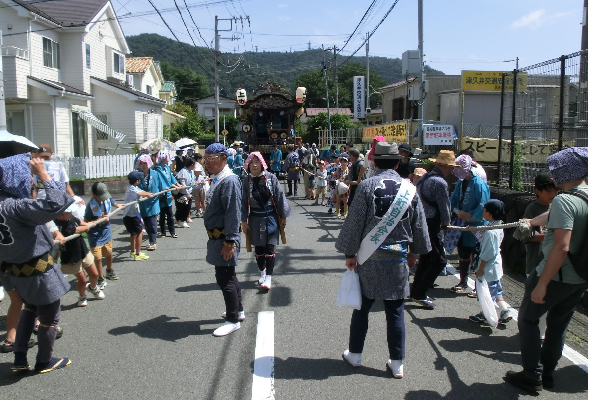山車の運行(上町地区)