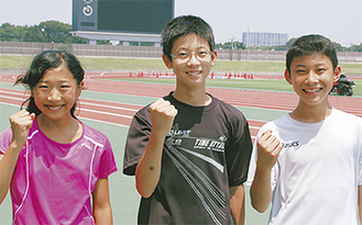 全国大会に出場する北野さん、石田くん、正岡くん（左から）