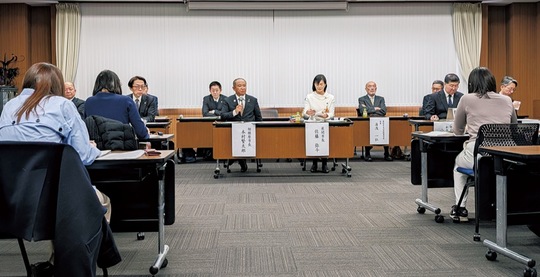 要望活動の様子（写真は県弁護士会相模原支部提供）