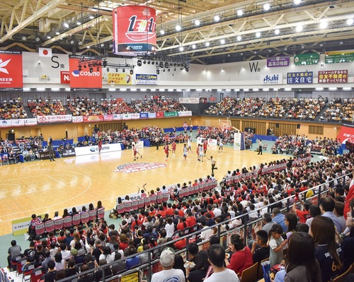 たくさんのブースターが訪れた今季開幕戦の様子