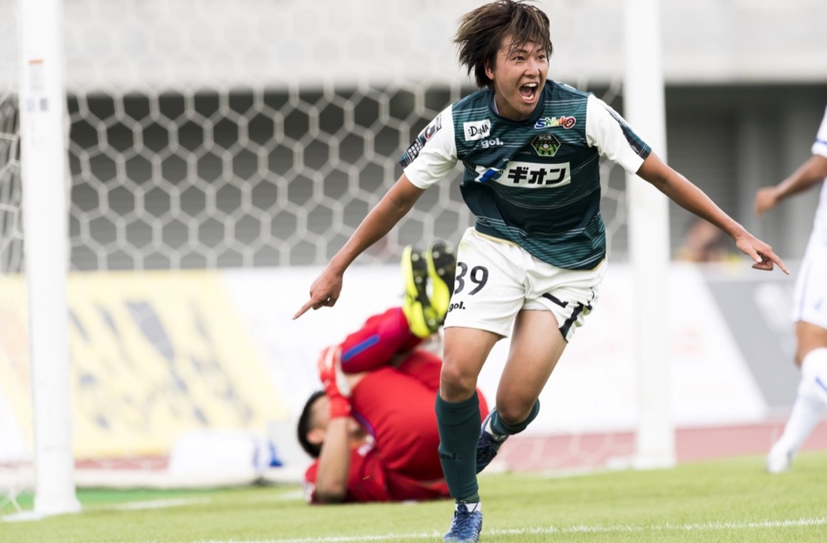 SC相模原　MF松橋優安が水戸戦でプロ初ゴール (写真1)