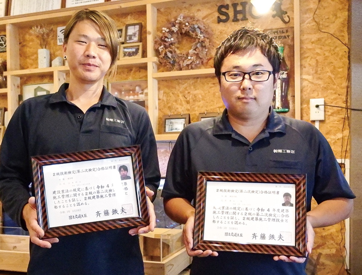 大工さんが作った和風ポスト （屋根傷んでいます」にご用心 大工職人の 