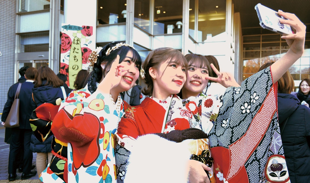 大人の一歩、華やかに