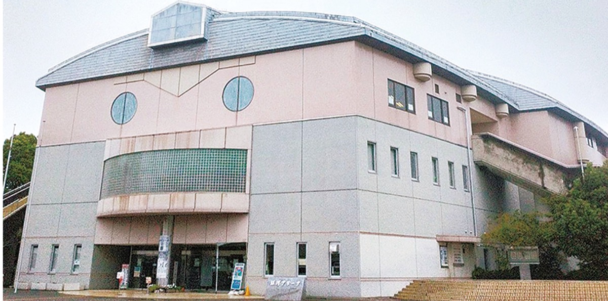 ｢民設民営｣案を検討へ