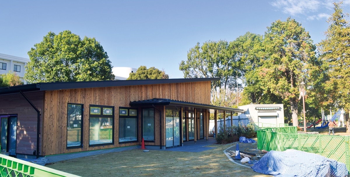 公園カフェで子育て支援