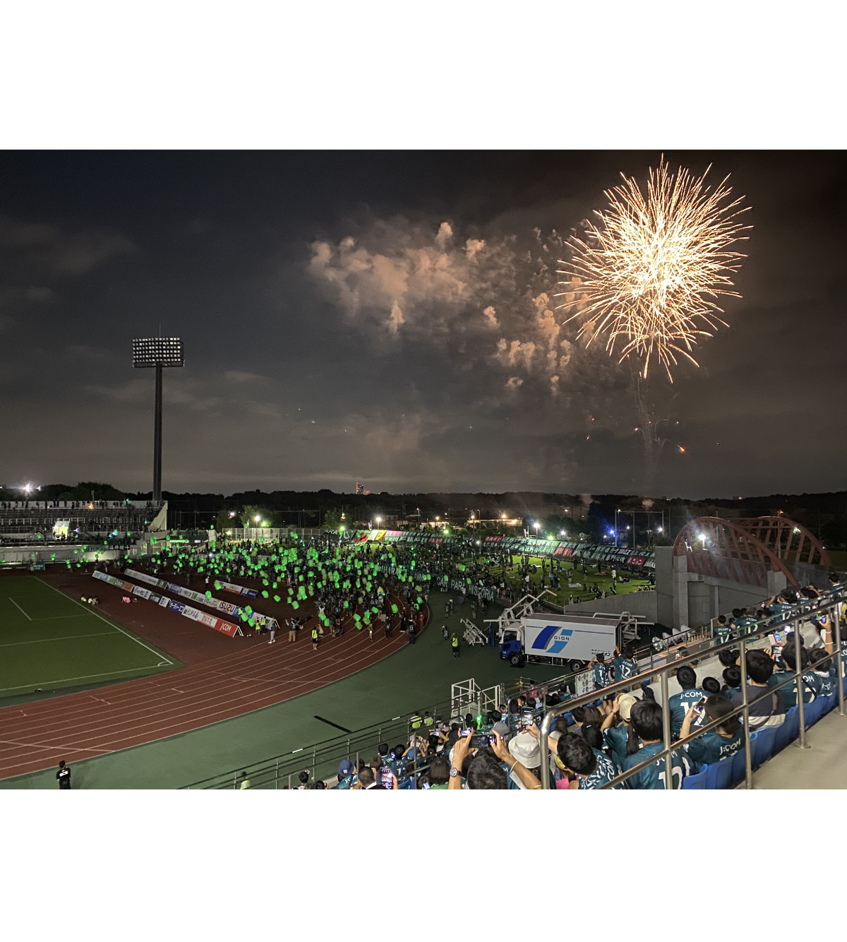 ギオンスタジアムでの試合後に打ち上げられた花火の様子（2023年）