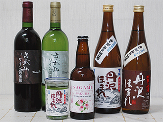 ▲地酒「丹沢ほまれ」など、多数の商品を用意する
