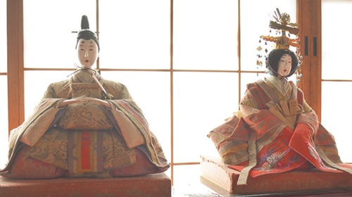 大正時代のものと伝わるひな人形（吉野宿ふじや）