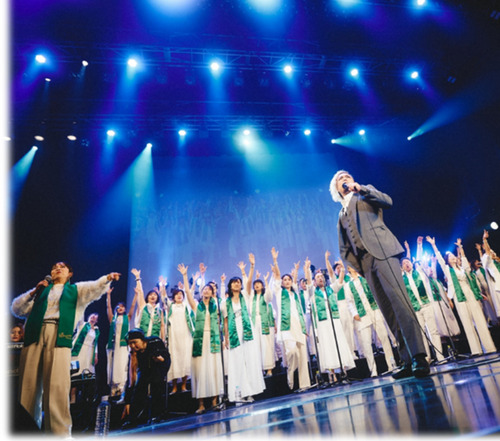 約30人のハーモニーが会場に響き渡る