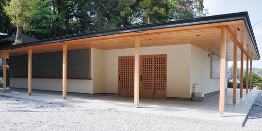 一時は建て替えが危ぶまれたものの、４月中旬に完成した社務所