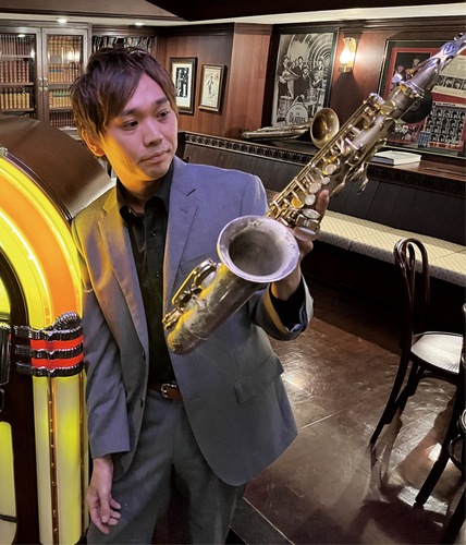 サックス奏者の鈴木健太さん