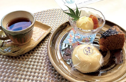 橋本珈琲と甘味セット