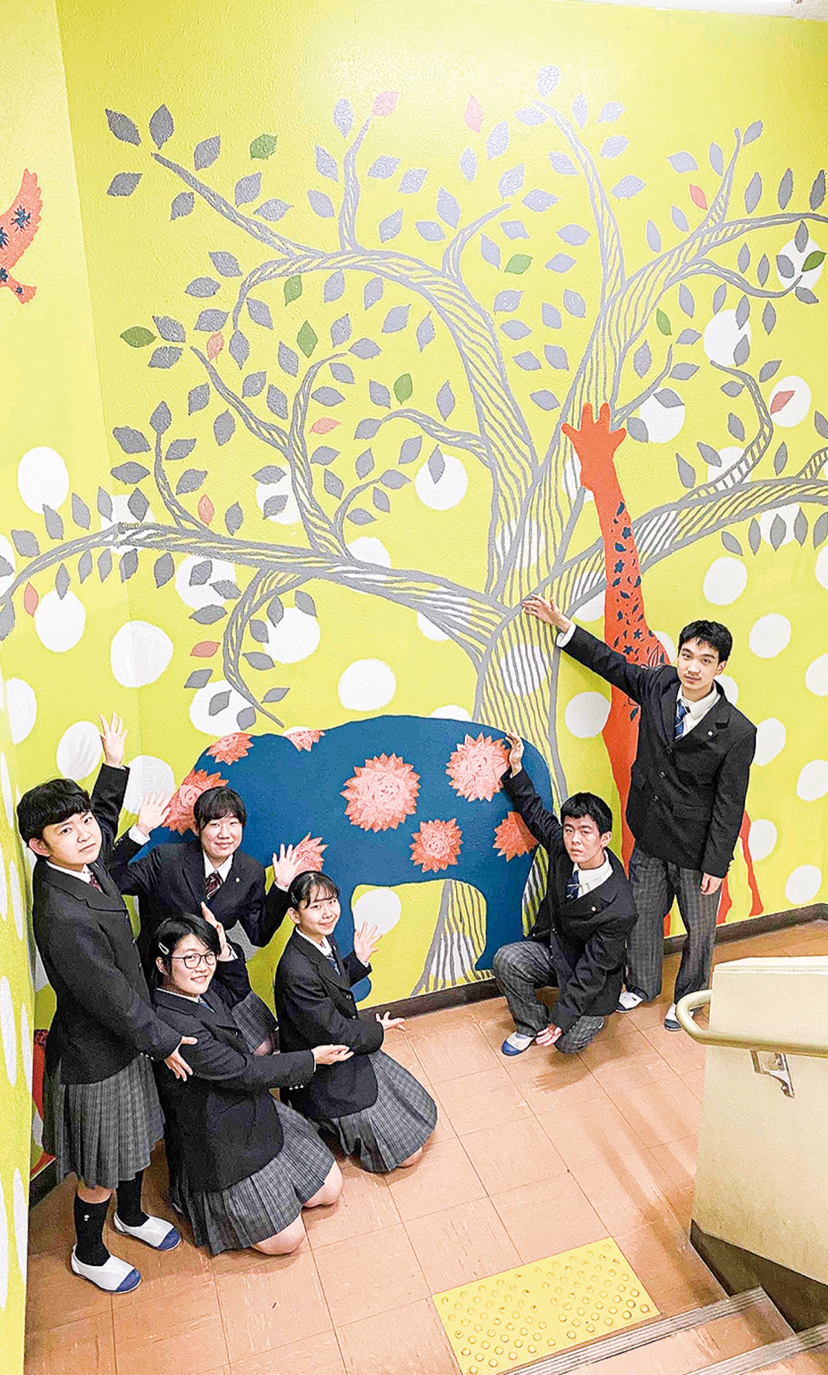 相模原市 相模原総合高校美術部 校内にオリジナル壁画制作 さがみはら緑区 タウンニュース