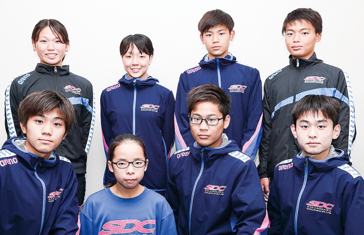 後列左から時計回りで江藤さん、鈴木さん、西崎さん、池さん、實川さん、風間さん、岩井さん、政野さん