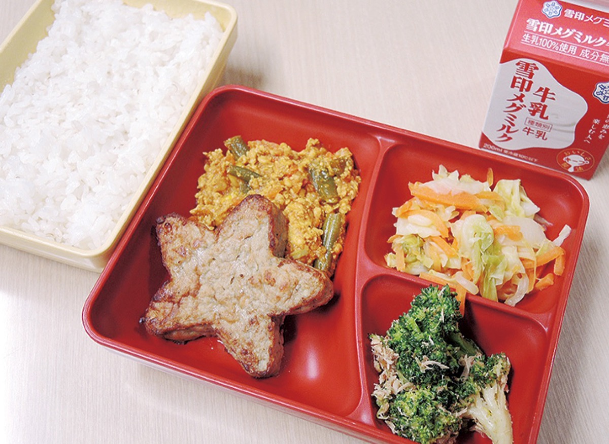 ２０２１年度の「はやぶさ給食」（デリバリー給食）