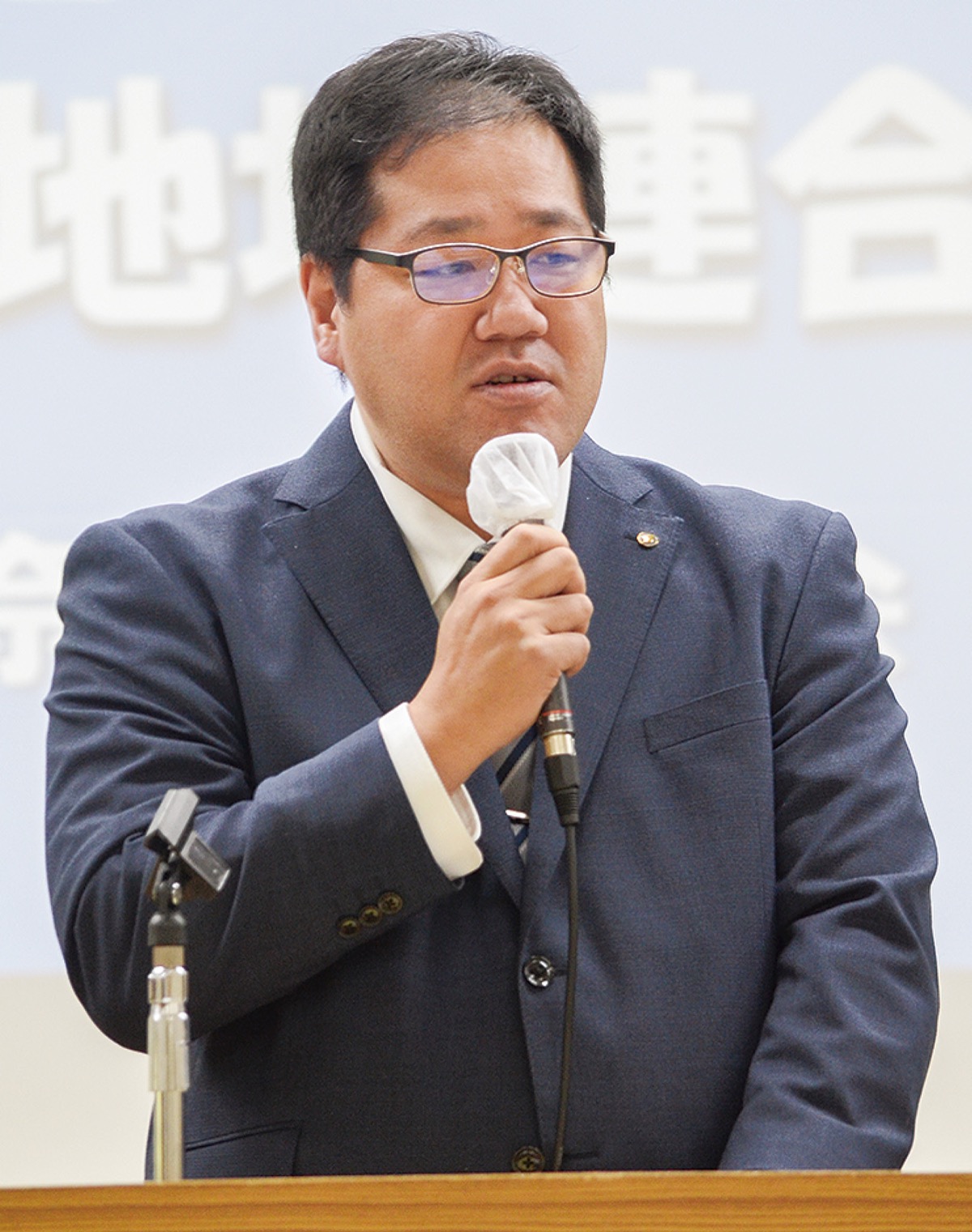 新議長に田中康介氏