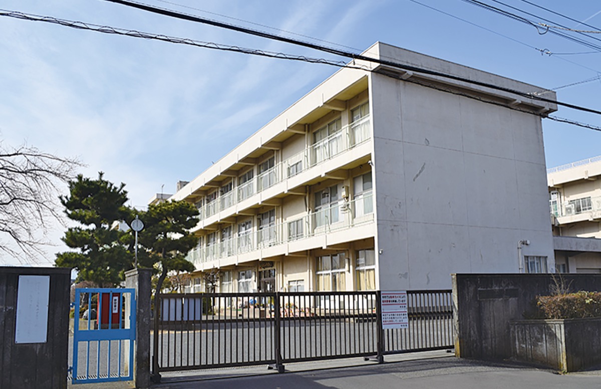 不登校増に応じ新設校