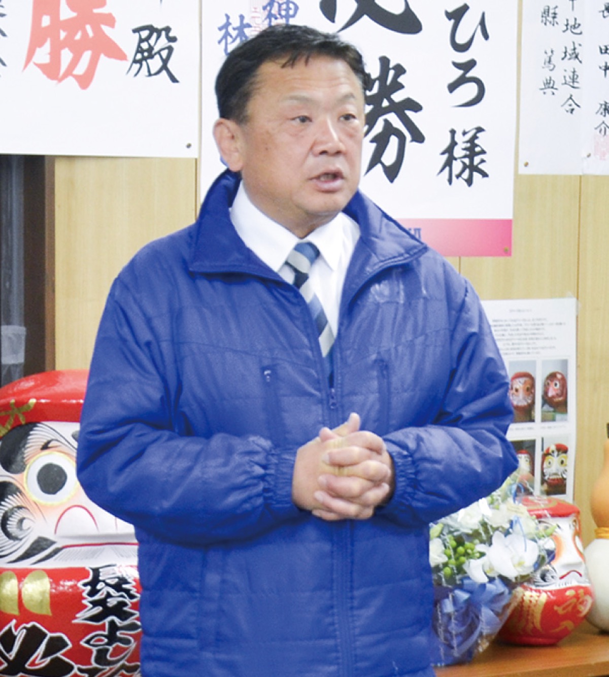 落選を受け止める長友氏