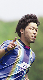 ４月26日のＪリーグＵ22選抜戦で４ゴールを決めた鈴木孝司選手（写真ゼルビア提供）