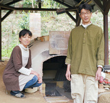 陶芸祭で数百点ズラリ