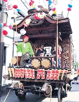 八坂神社の例大祭での三ツ目囃子