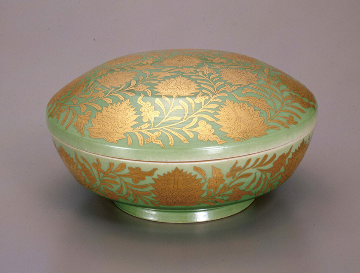 「金箔触るな」