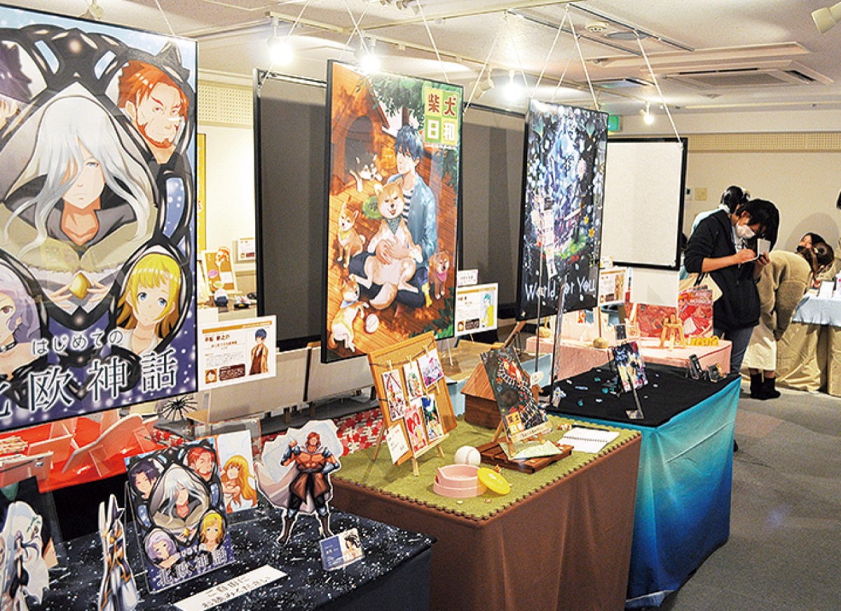 デザイン学校ならではの展示の数々